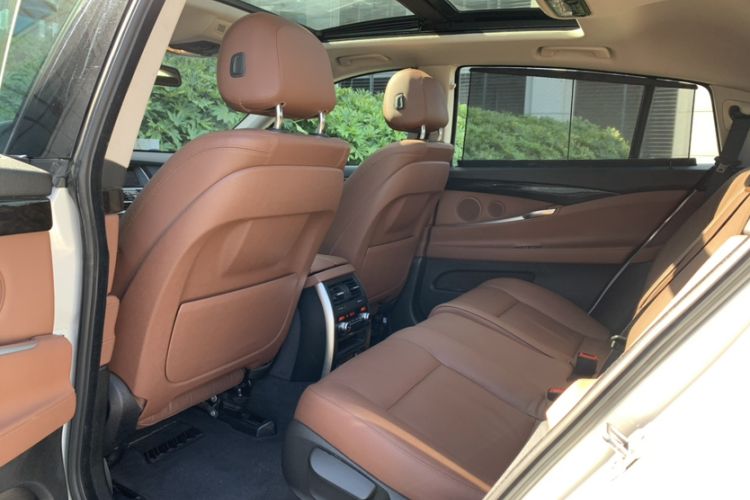 Used BMW 5 Series GT 2014 535i Leading Model
