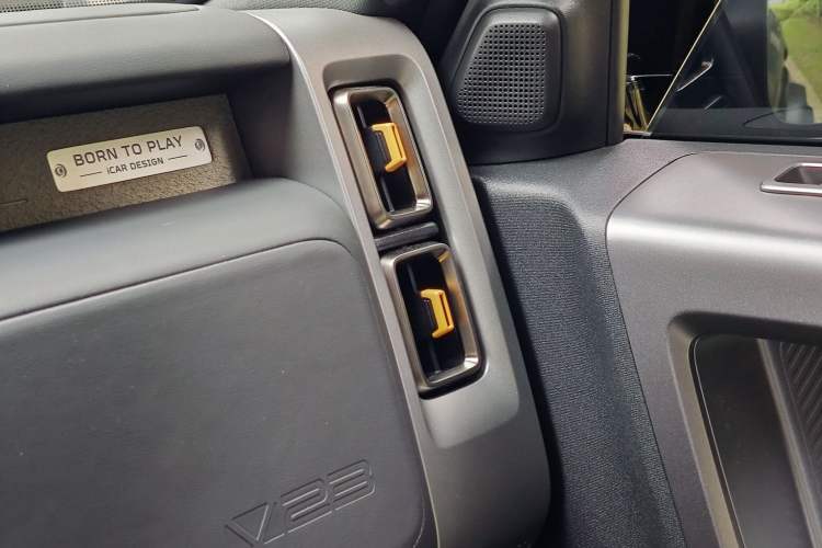 Used  V23 2025 501 Four-Wheel Drive Intelligent Driving Version
