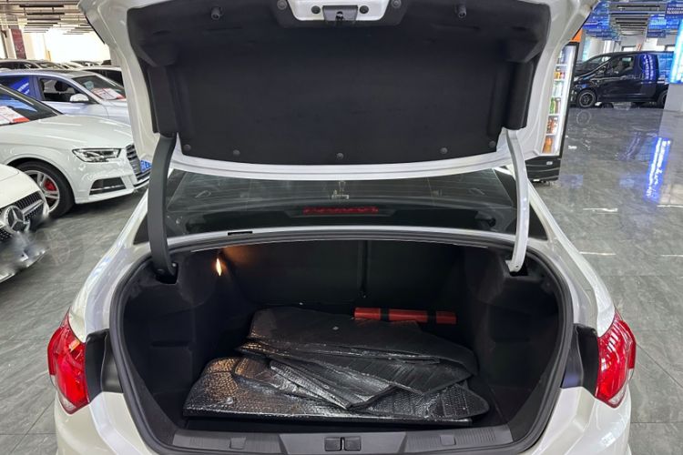 Used Citroen C4L 2014 1.8L Intelligent Drive Automatic Enjoyment Model
