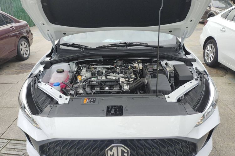 Used MG 5 2023 180 DVVT Manual Fashion Edition
