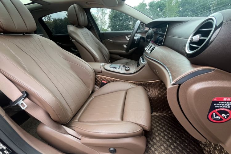 Used Mercedes-Benz E-Class 2023 Facelift E 260 L
