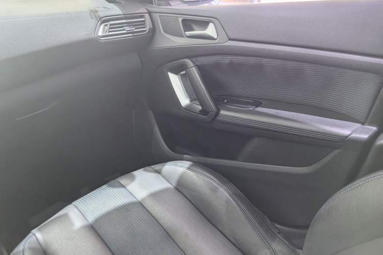 Used Peugeot 308 2016 350THP Automatic Prestige Edition