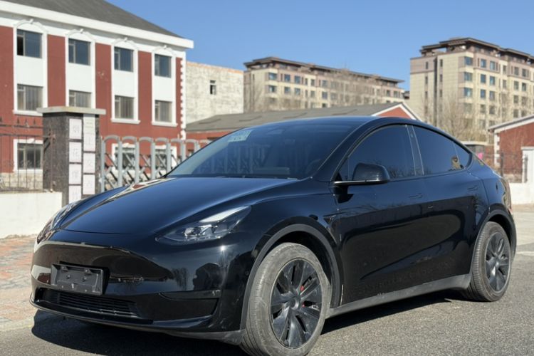 Used Tesla Model Y 2023 Rear-Wheel-Drive Version
