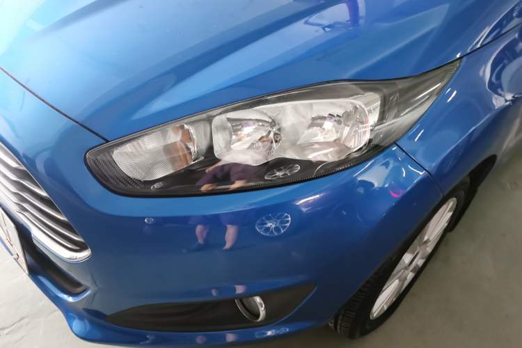 Used Ford Fiesta 2013 Hatchback 1.5L Automatic Fashion Edition
