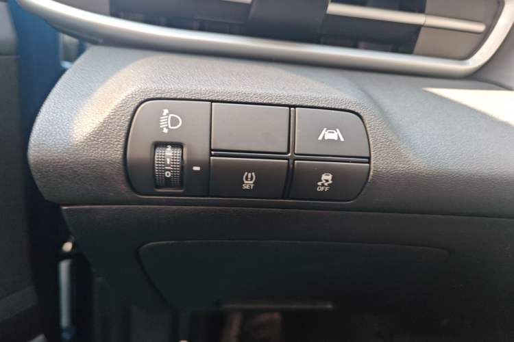 Used Hyundai Elantra 2022 1.5L CVT LUX Prestige Edition