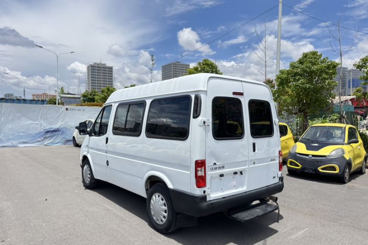 Used JMC Transit 2017 2.8T Commercial Version Short Wheelbase Mid-Roof 6/7/8-Seater JX493

