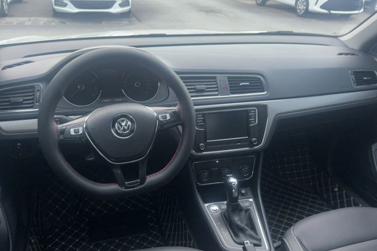 Used Volkswagen Lavida 2017 230TSI DSG Comfort Edition
