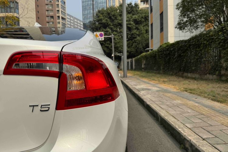 Used Volvo S60 2019 S60L Facelift T5 Intelligent Advanced Edition