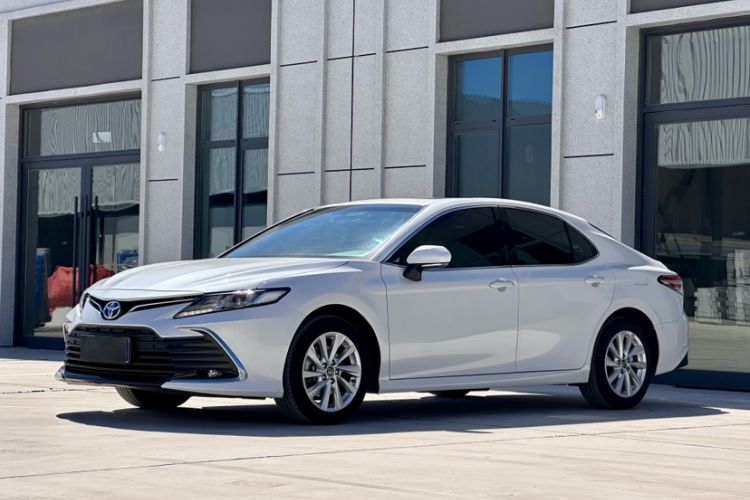 Used Toyota Camry 2022 2.0GVP Premier Edition
