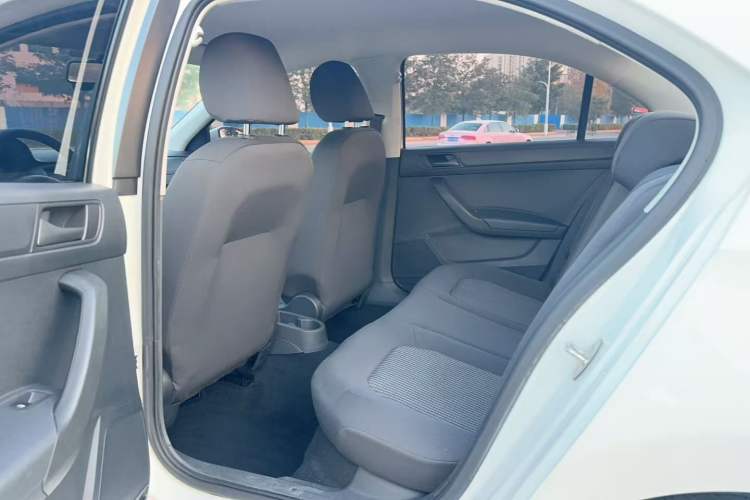 Used Volkswagen Santana 2019 1.5L Manual Fashion Edition China VI Standard
