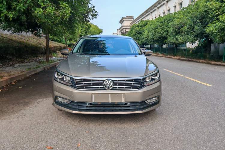 Used Volkswagen Passat 2017 280TSI DSG Luxury Edition
