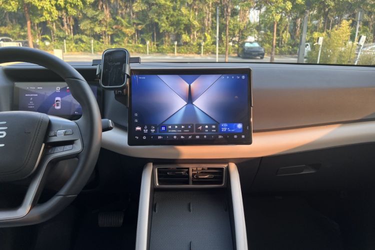 Used BYD Yuan UP 2025 Intelligent Driving Version 401 KM Dynamic Edition