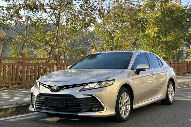 Used Toyota Camry 2021 2.0G Luxury Edition

