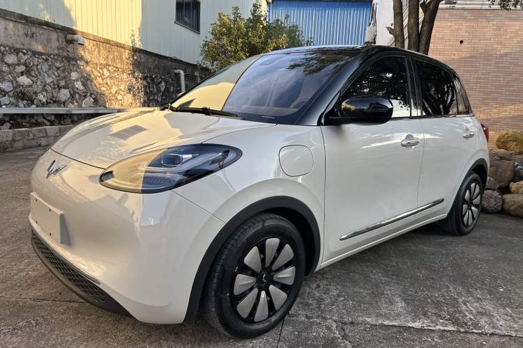 Used Wuling Bingo 2023 333 km Lingxi Connected+ Version