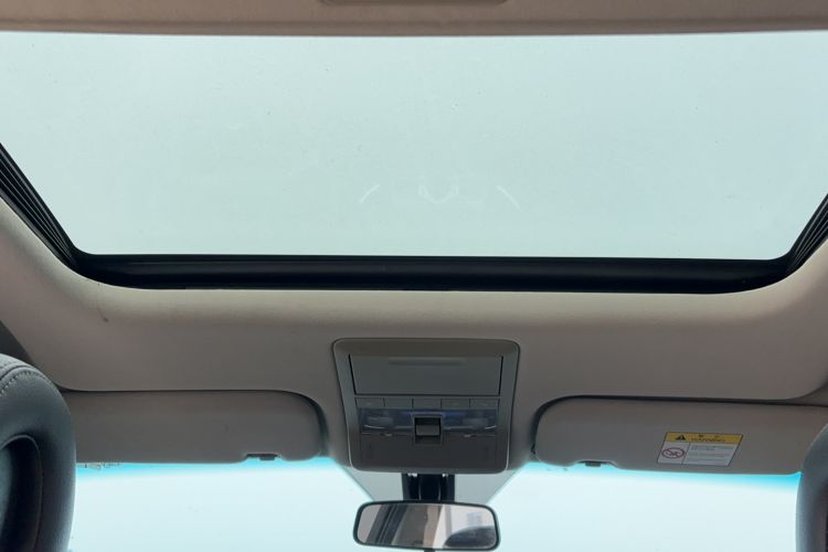 Used Chevrolet Captiva 2017 2.4L 4x4 Flagship Edition 7-Seater
