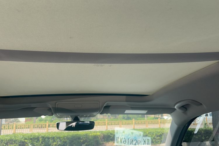 Used Volkswagen Tiguan L 2019 330TSI Automatic Two-Wheel Drive Smart Luxury Version China V Emission Standard