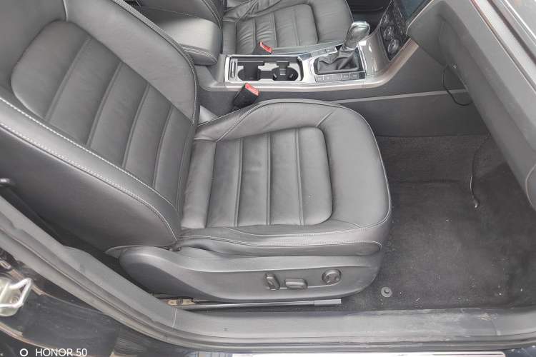 Used Volkswagen Passat 2017 280TSI DSG Luxury Edition
