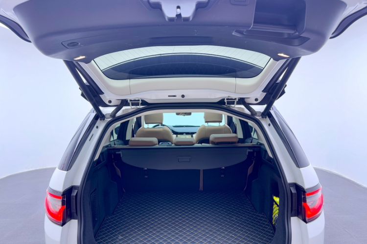 Used Land Rover Discovery Sport 2024 Luxury Custom Edition