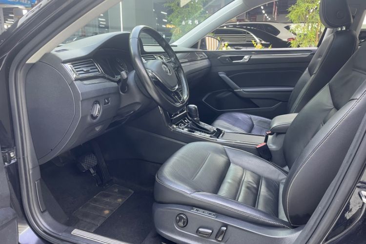 Used Volkswagen Passat 2016 380TSI DSG Prestige Edition
