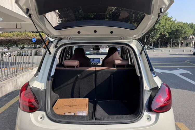 Used Wuling Bingo 2023 333 km Lingxi Connected+ Version
