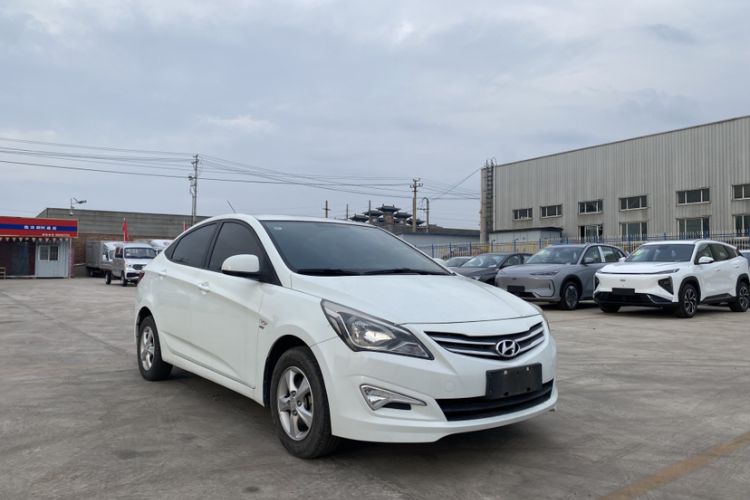 Used Hyundai Verna 2016 1.4L Manual Smart GLS Trim

