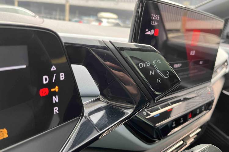 Used Volkswagen ID.4 X 2022 Smart Enjoyment Long-Range Edition
