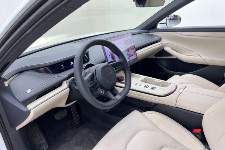 Used  SU7 2024 Rear-Drive Ultra-Long Range Advanced Pro-Level Intelligent Driving Version
