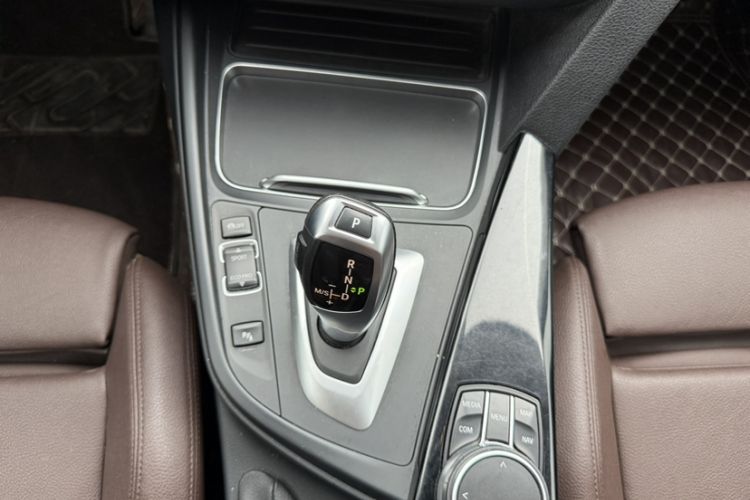 Used BMW 3 Series 2019 320Li Fashion Model
