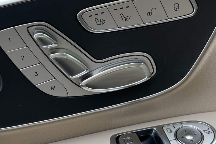 Used Mercedes-Benz V-Class 2020 V 260 L Long-wheelbase Luxury Edition