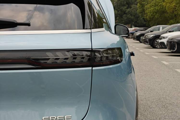 Used VOYAH FREE 2021 Four-Wheel Drive Extended-Range First Edition Commemorative Edition Exclusive Luxury Package
