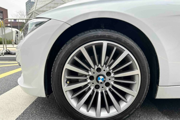 Used BMW 3 Series 2018 320Li Leading Luxury Package
