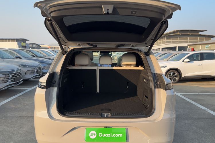 Used Li Auto L6 2025 Pro Smart Refresh Edition
