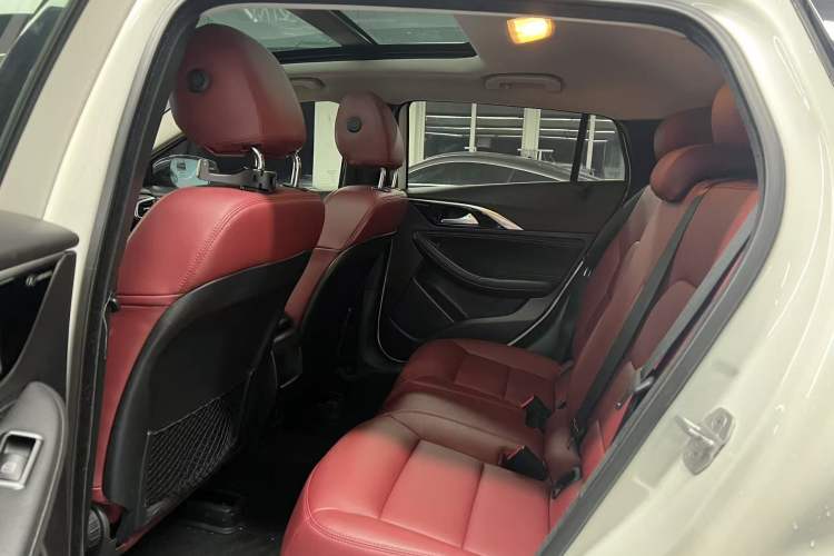 Used Infiniti QX30 2017 2.0T Four-Wheel Drive Fashion Edition