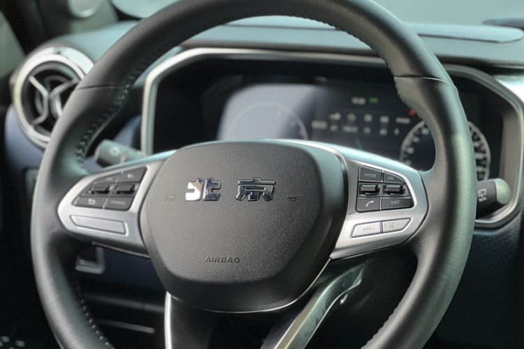 Used Beijing Auto BJ40 2020 2.0T Automatic Four-Wheel Drive Urban Hunter Edition Chivalrous Type
