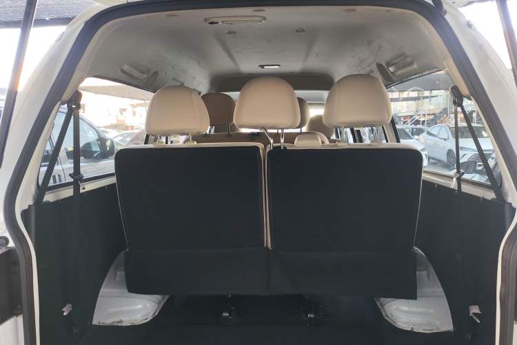 Used FORTHING Lingzhi 2022 M5L 2.0L Utility Model 7 Seats