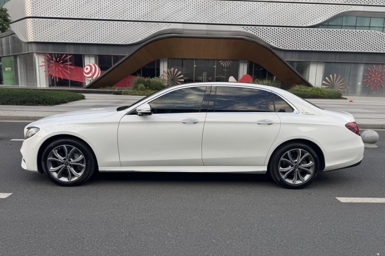 Used Mercedes-Benz E-Class 2020 E 300 L Sporty and Stylish Model

