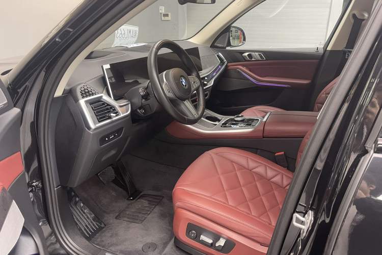 Used BMW X5 2023 xDrive 30Li Luxury M Sport Night Edition Package
