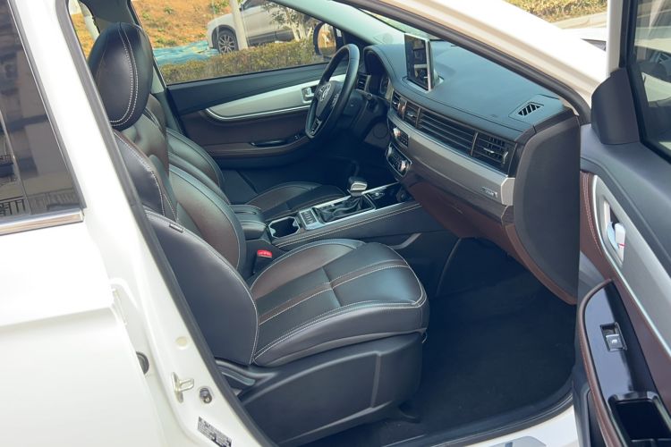 Used FORTHING Joyear X5 2019 X5L 1.5T CVT Luxury Model
