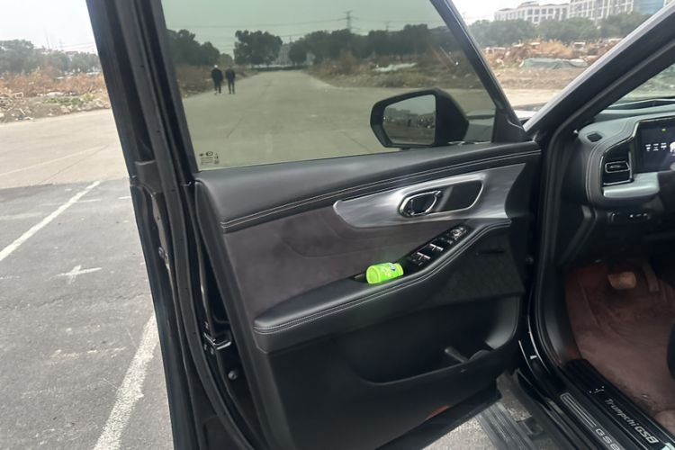 Used GAC Trumpchi GS8 2022 Double-Energy Series 2.0TM Two-Wheel Drive Prestige Edition (6 Seats)
