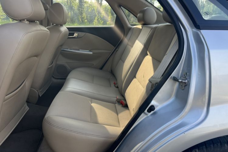 Used Buick Excelle 2013 1.5L Automatic Classic Model
