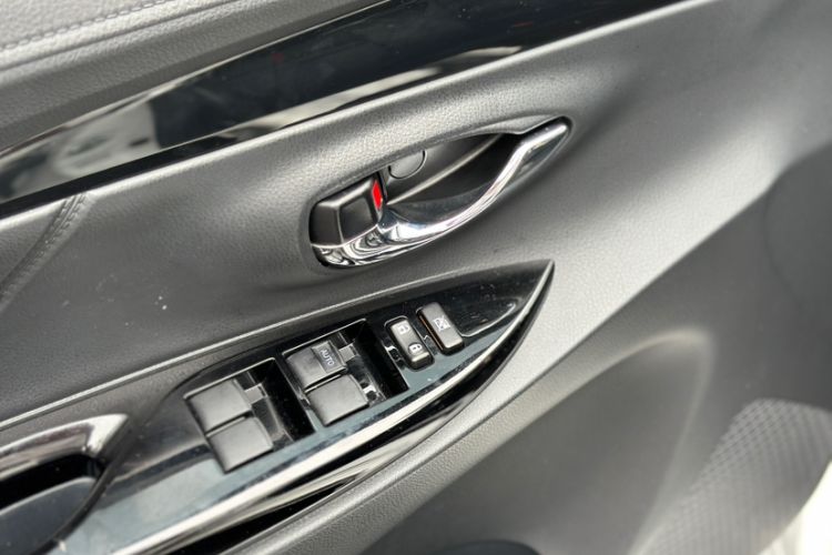 Used Toyota YARiS L 2022 X-Trail 1.5L CVT Luxury PLUS Edition
