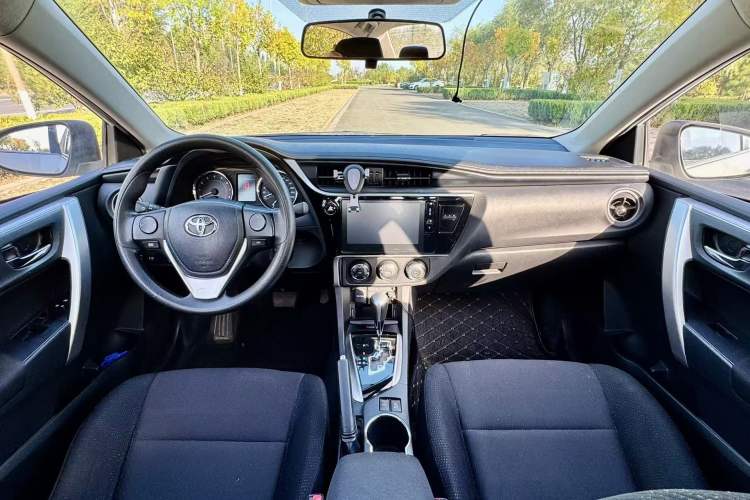 Used Toyota Corolla 2017 Revised Version 1.2T S-CVT GL-i
