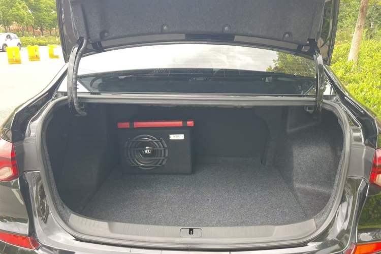 Used Chevrolet Monza 2022 320 Automatic Enjoyment Sunroof Version
