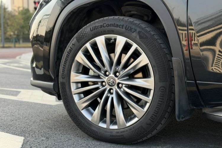 Used Toyota Highlander 2022 Dual-Engine 2.5L Four-Wheel Drive Prestige Version 7 Seats