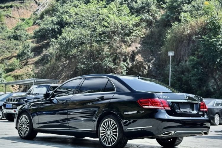 Used Mercedes-Benz E-Class 2015 E 260 L Luxury Model
