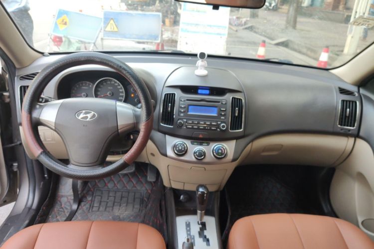 Used Hyundai Celesta 2011 1.6L Automatic Comfort Model

