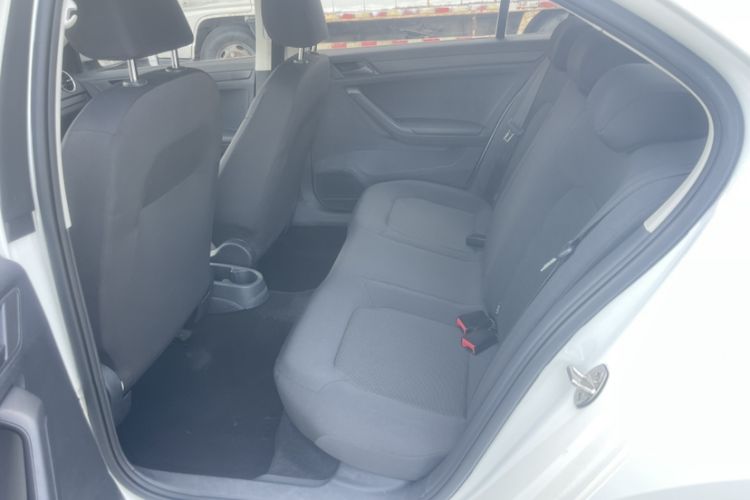 Used Volkswagen Jetta 2017 1.5L Automatic Fashion Model
