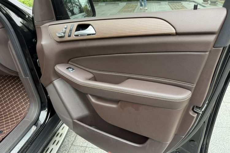 Used Mercedes-Benz GLE 2018 GLE 320 4MATIC Luxury Collection Edition
