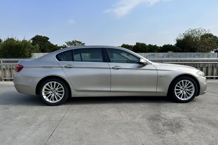 Used BMW 5 Series 2014 525Li Luxury Design Package
