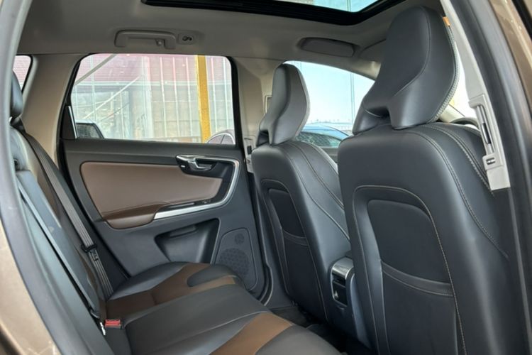 Used Volvo XC60 2016 T5 AWD Smart Drive Edition
